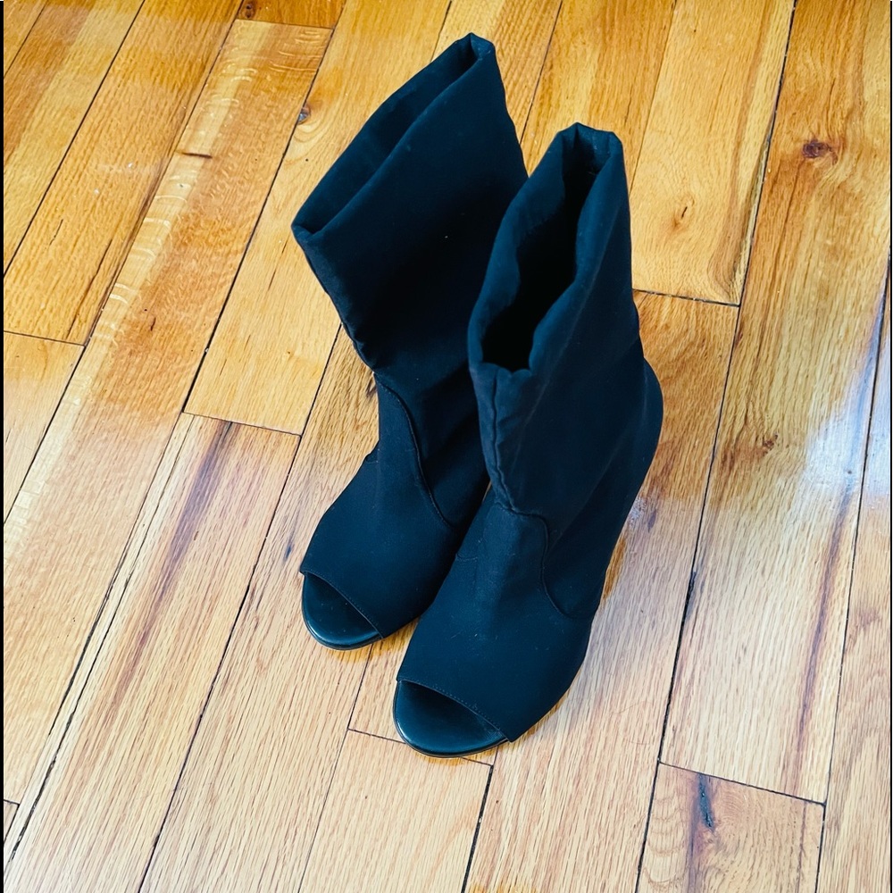 Stuart Whitman Open Toe Booties 6.5 - image 2